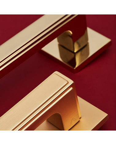 FRESSIA door handle designer handle close-up view
