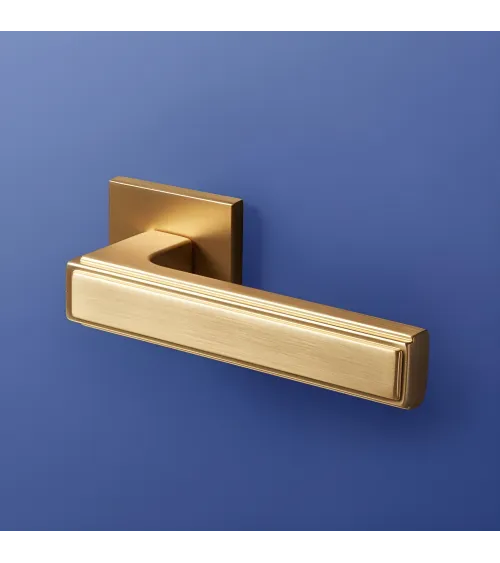 Satin gold FRESSIA door handle designer handle