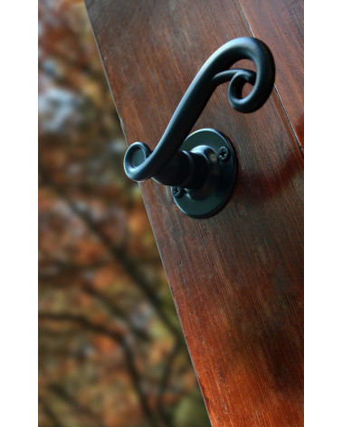 Retro matt black door handles on round roses for doors, gates and wicket gates – Charlotte Collection