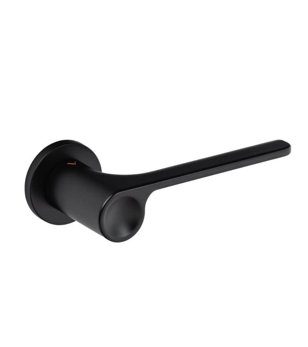 PLANO black door handle design