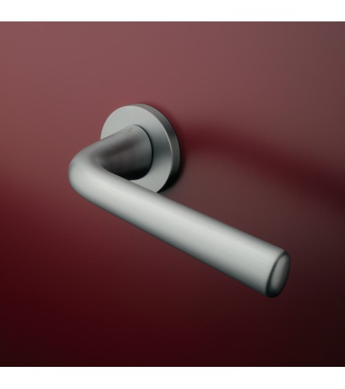 Satin chrome TULIPA interior door handle design