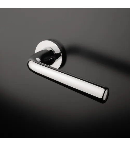 Polished chrome TULIPA interior door handle design