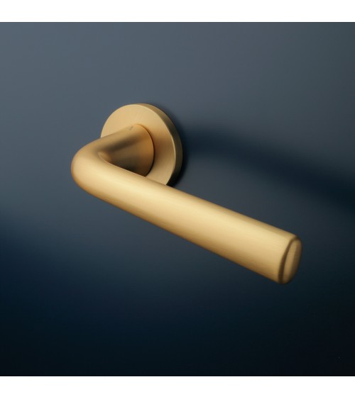 Matt gold TULIPA door handle interior door design