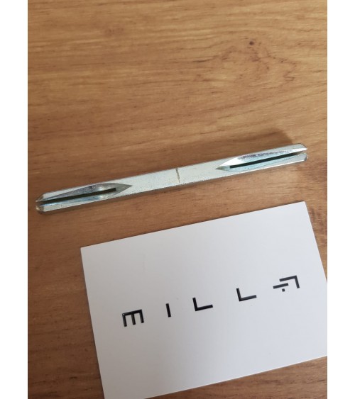 7mm x 100mm square spindle for door handle with 7/8mm adapter - design handle