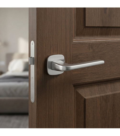 Solo door handle satin chrome rounded