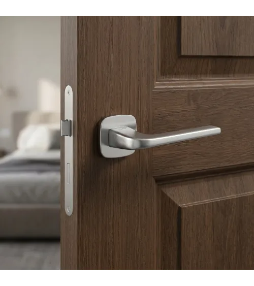 Solo door handle satin chrome rounded