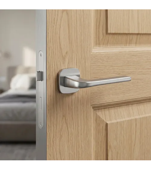 Solo door handle satin chrome rounded