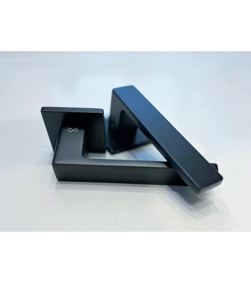 Black Apollo door handle design