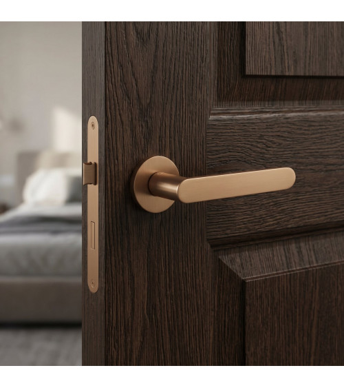 Light brown door handles Line Venus