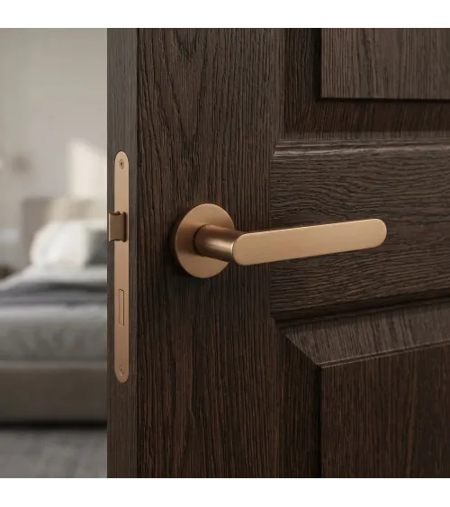 Light brown door handles Line Venus