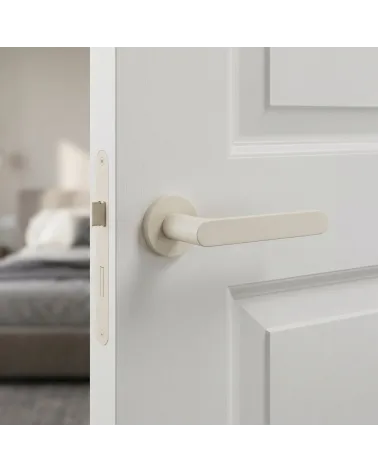 Ivory-coloured Creo door handles