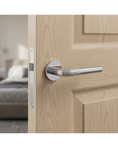 Frella chrome door handles