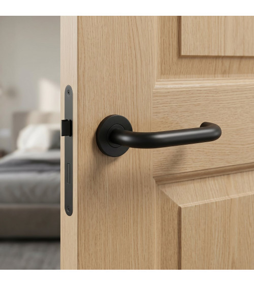 OVAL 1704 door handles in black
