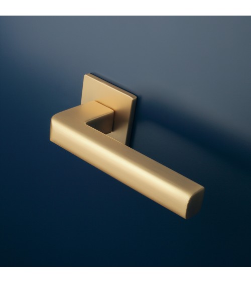 SALICE matte gold door handle design hardware