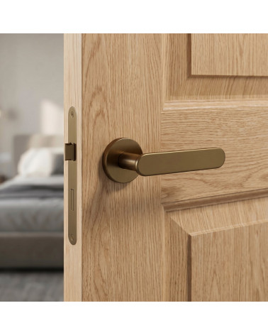 Copper-coloured door handles Maff