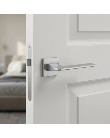 Satin chrome door handle OMA