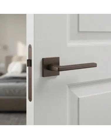 Brown PYROLA door handle