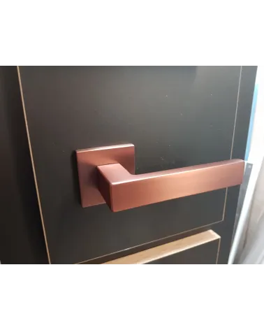 WARNA copper-coloured door handle designer handle top view