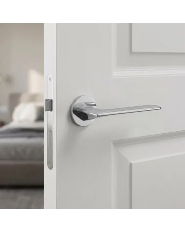 Polished Chrome Door Handle with a Luxurious Shine – Line GIULIA Model