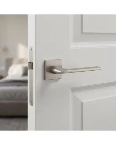 Square Door Handle with ergonomic design — SALVIA model