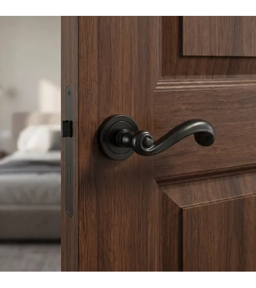 TUPAI 738 black door handles