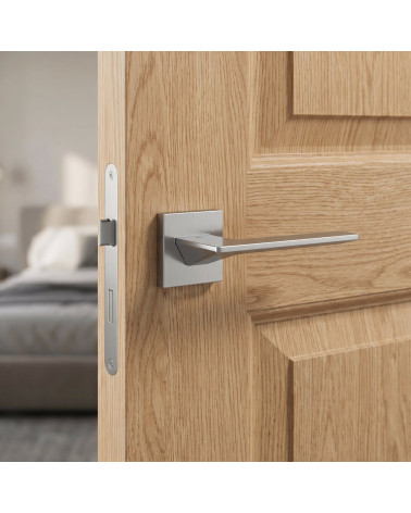 Robust and Lightweight Zamak Door Handle - Model VIP