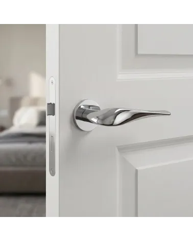 Polished chrome PETUNIA door handles