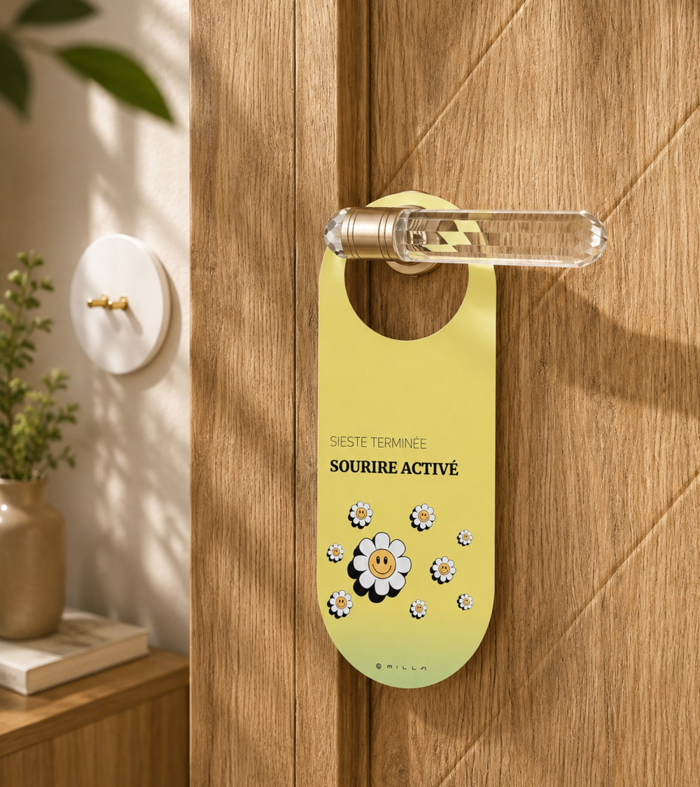 Double-sided door hanger Nap & Smile