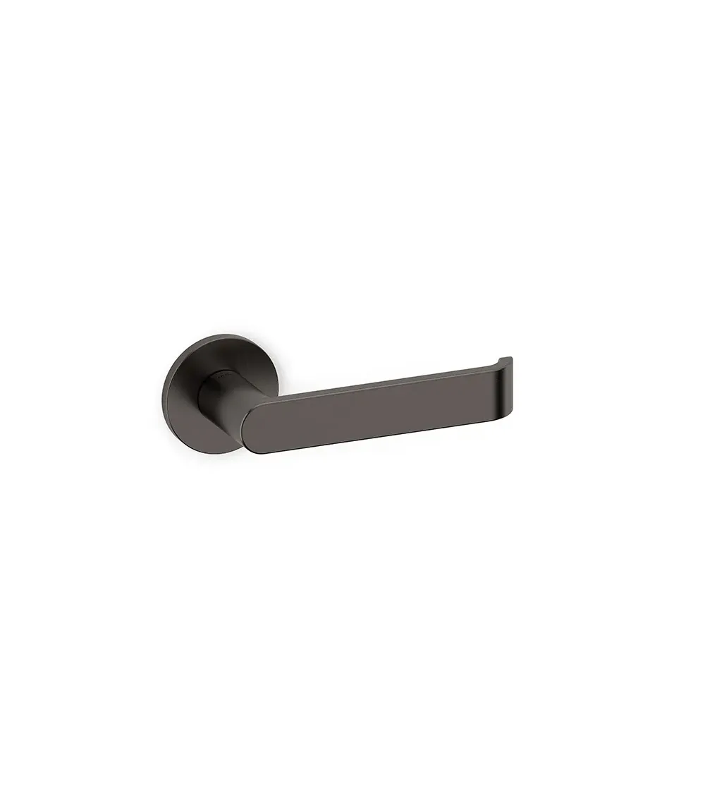 BETA brass door handle | MillaPoignees