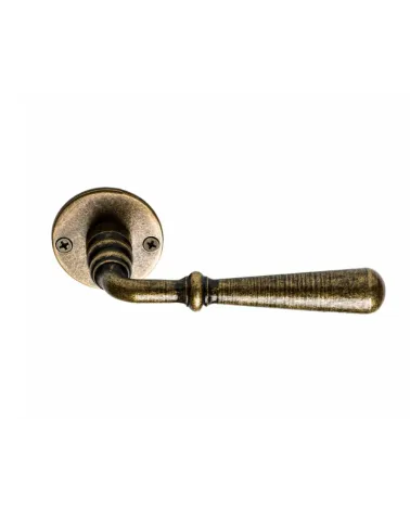 Iron lever handles on roses, aged brass finish – slim roses | MillaPoignees