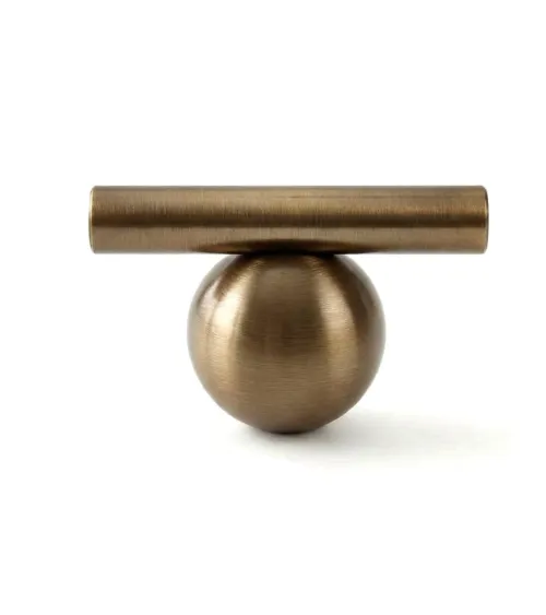 Model 04 brass cabinet knob with a brown finish | MillaPoignees