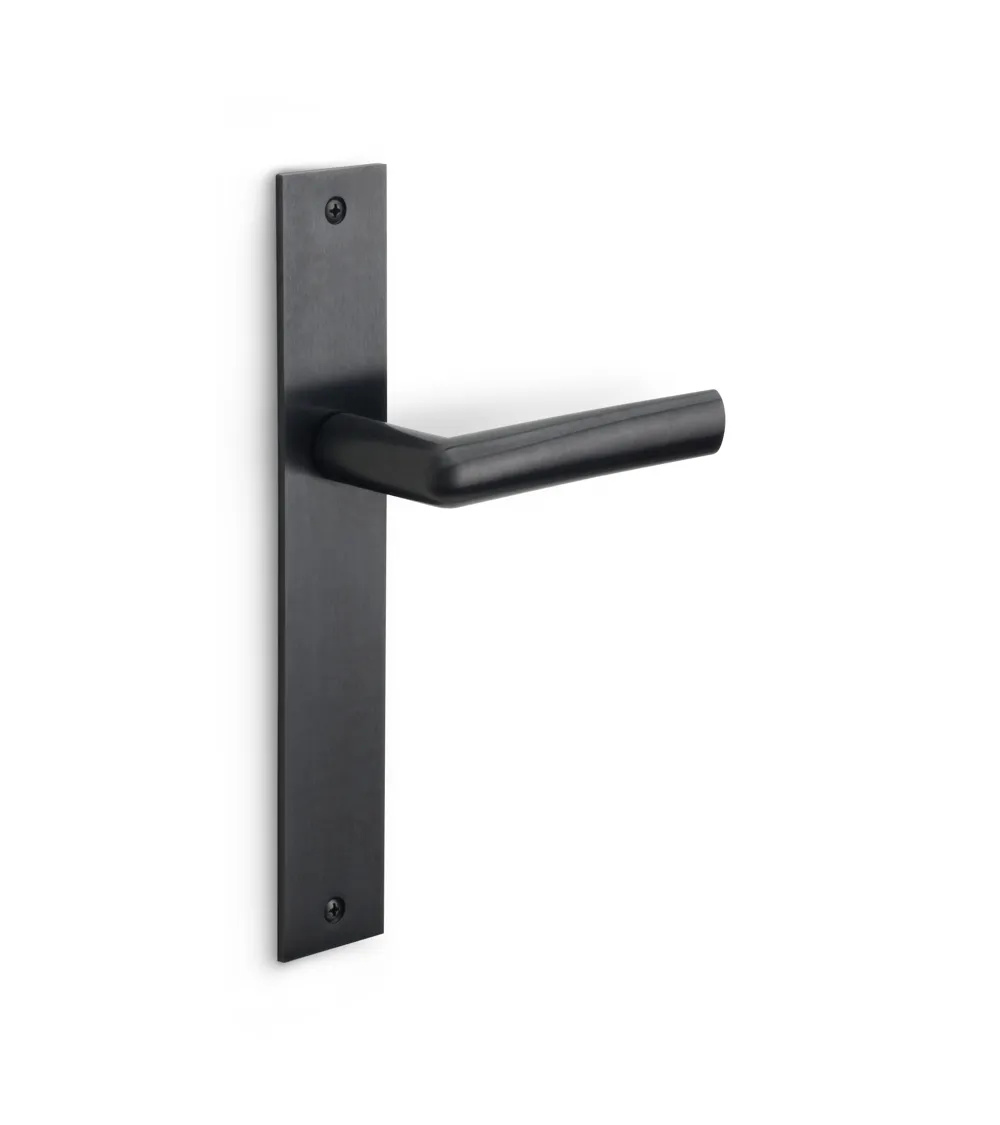 Formani INC lever handle on backplate | MillaPoignees