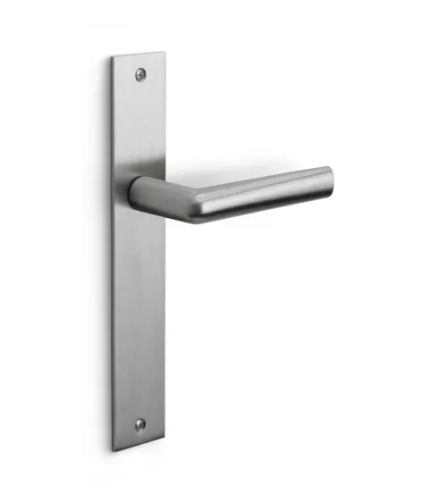 Formani INC lever handle on backplate | MillaPoignees