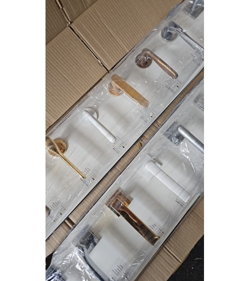 Small Display Panel with 8 Handles for Showroom