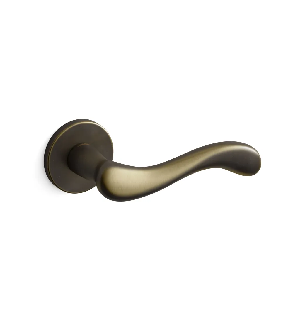 Matt bronze Mandelli Ande door handle design handle