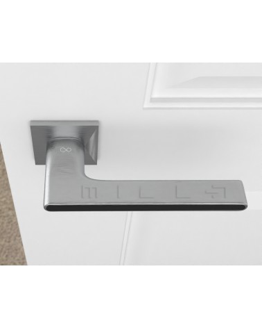 Two-Tone Chrome and Black Door Handle - Ferrara