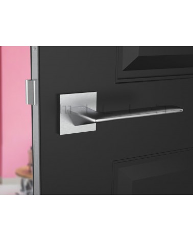 Polished Chrome door handle Line Giulia Square - design handle