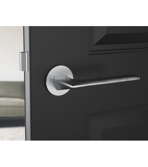 Brushed chrome Line GIULIA door handle design handle