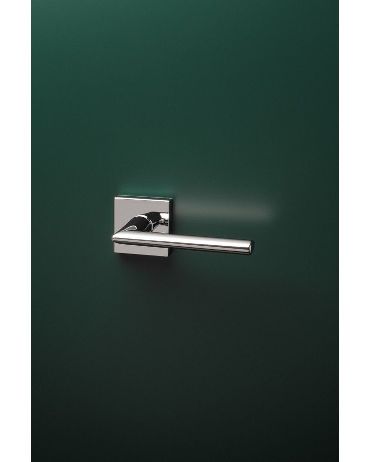 PRIMULA square plate door handle design handle mounted on a door
