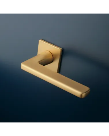 SETIA square plate door handle design hardware colour 5 mounted on a door