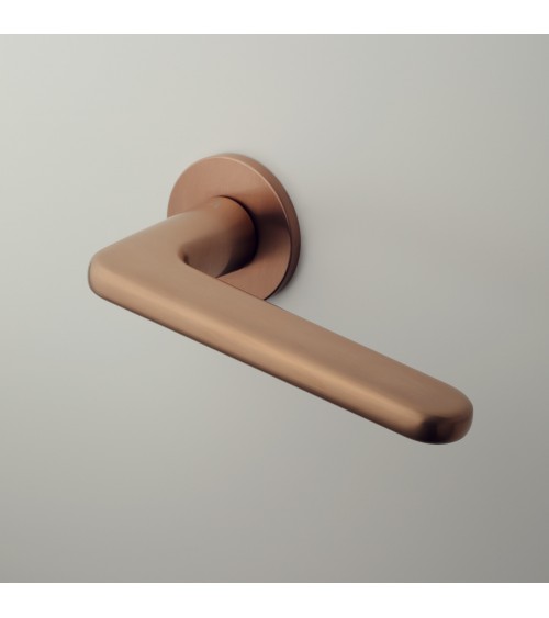 LIRA zamak door handle design handle colour 4