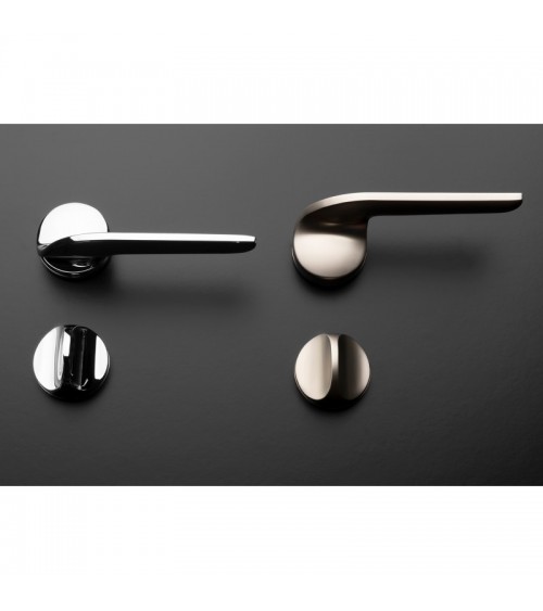 ORIGINALE door handle on DOWN concealed plate
