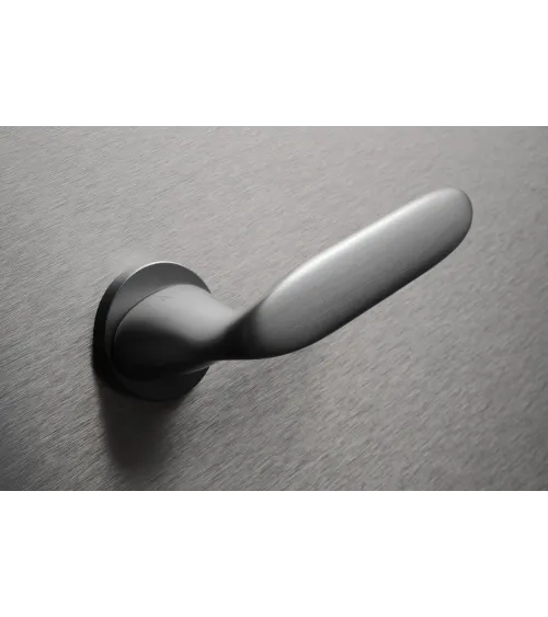 PEONIA zamak door handle design handle colour 1