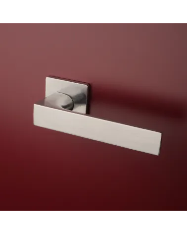 ALISSO zamak door handle designer handle colour 2 fitted on a door