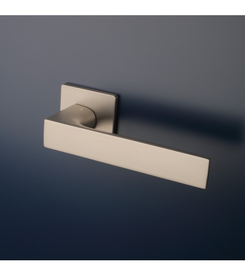 ALISSO door handle designer handle colour 1