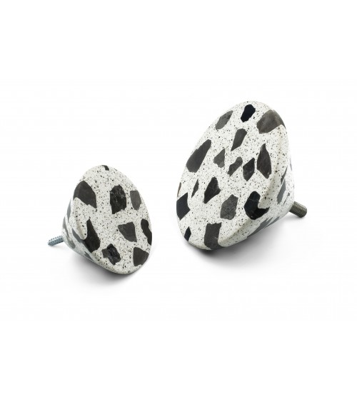 Concrete furniture knob - Urbi & Orbi Demenico Rocks Cone - designer handle