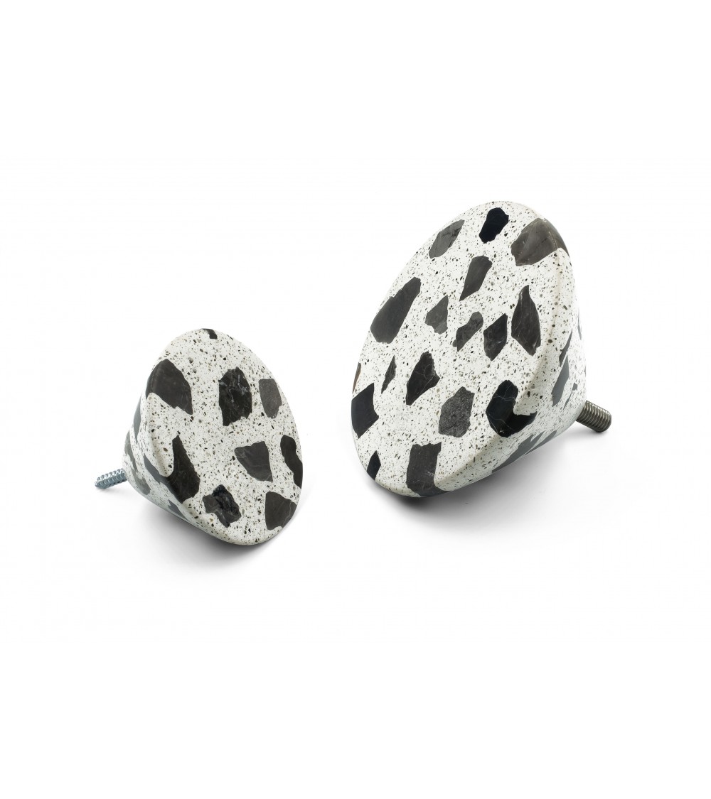 Concrete furniture knob - Urbi & Orbi Demenico Rocks Cone - designer handle