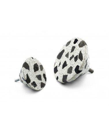 Concrete furniture knob - Urbi & Orbi Demenico Rocks Cone - designer handle