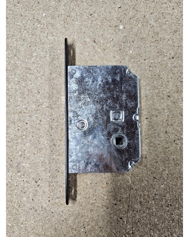 Lock for sliding doors - design handle