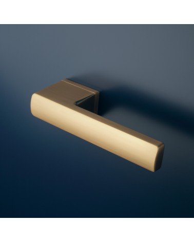 Matt gold BRISA door handle design handle side view